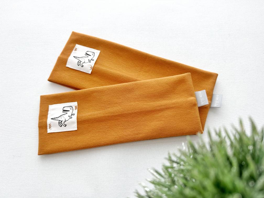 Trak za ušesa "Dino", medena osnova