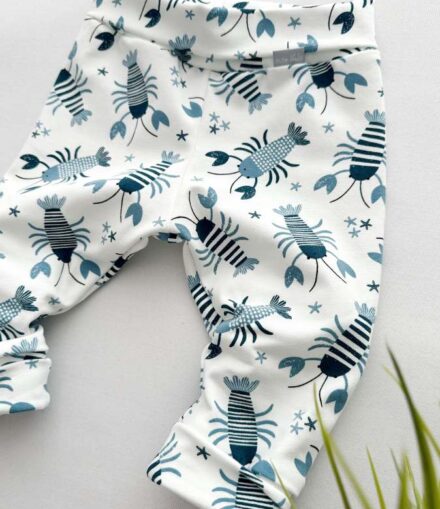 Play & Sleep hlačke "Rakovice", smetana bela osnova