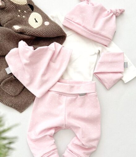 4 delni Baby kompletek "Mini pikice", nežno roza osnova